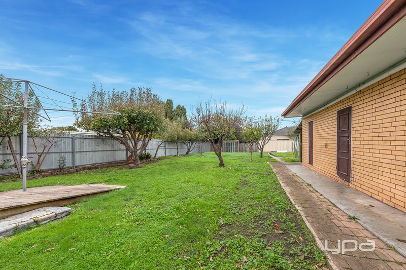 Photo - 159 William Street, St Albans VIC 3021 - Image 11