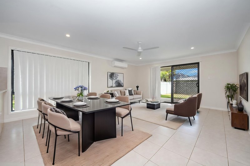 Photo - 1593 Riverway Drive, Kelso QLD 4815 - Image 2