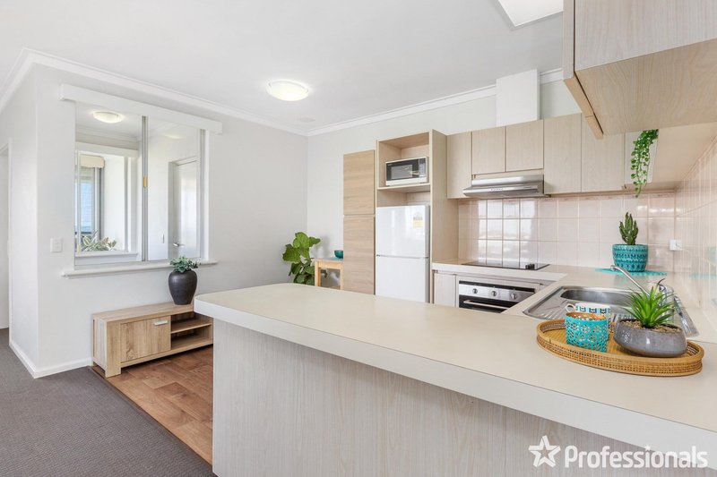 Photo - 15/99 Rockingham Beach Road, Rockingham WA 6168 - Image 9