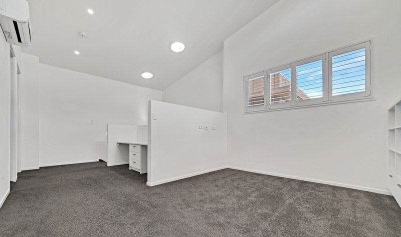 Photo - 159a Chatswood Road, Daisy Hill QLD 4127 - Image 8