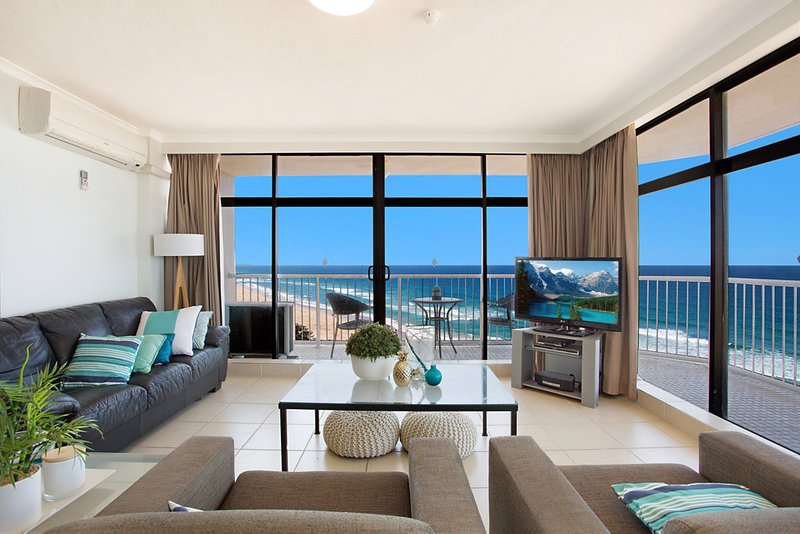 Photo - 15A 'Beachpoint' 3277 Surfers Paradise Boulevard, Surfers Paradise QLD 4217 - Image 2