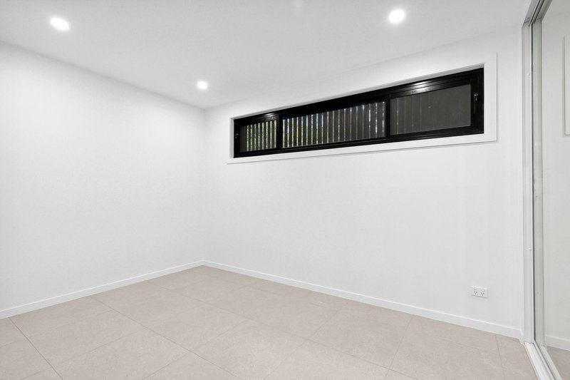 Photo - 15a Cavan Road, Killarney Heights NSW 2087 - Image 2