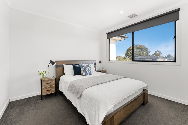 Photo - 15A Clarendon Avenue, Oakleigh South VIC 3167 - Image 8