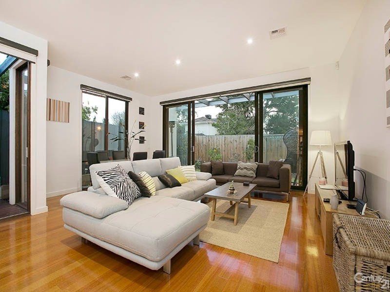 Photo - 15A Dickens Street, Bentleigh VIC 3204 - Image 3