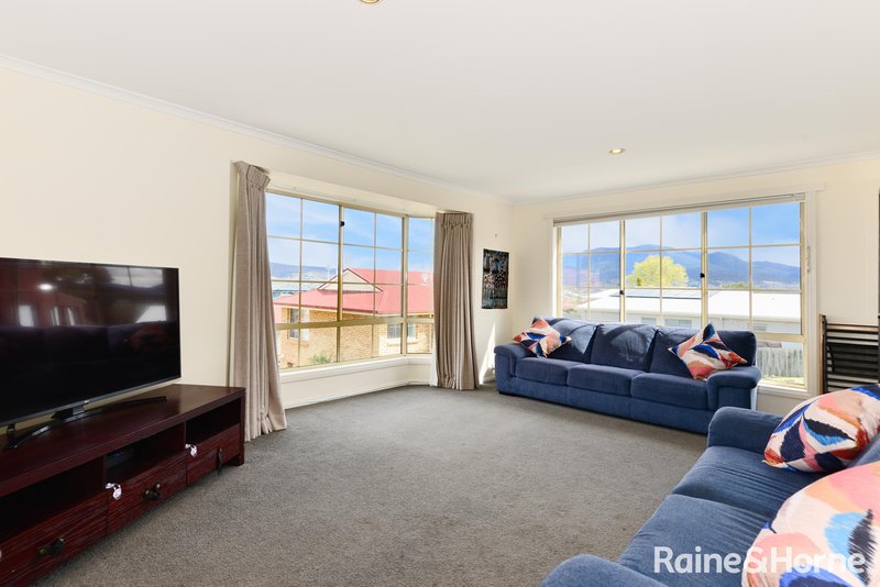 Photo - 1/5A Hill Street, Bellerive TAS 7018 - Image 3