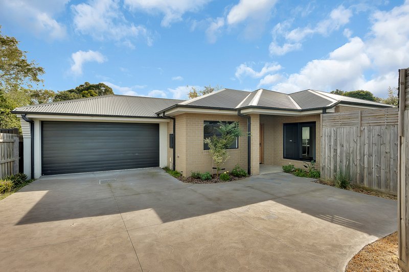 15a Hutton Avenue- Leased , Ferntree Gully VIC 3156