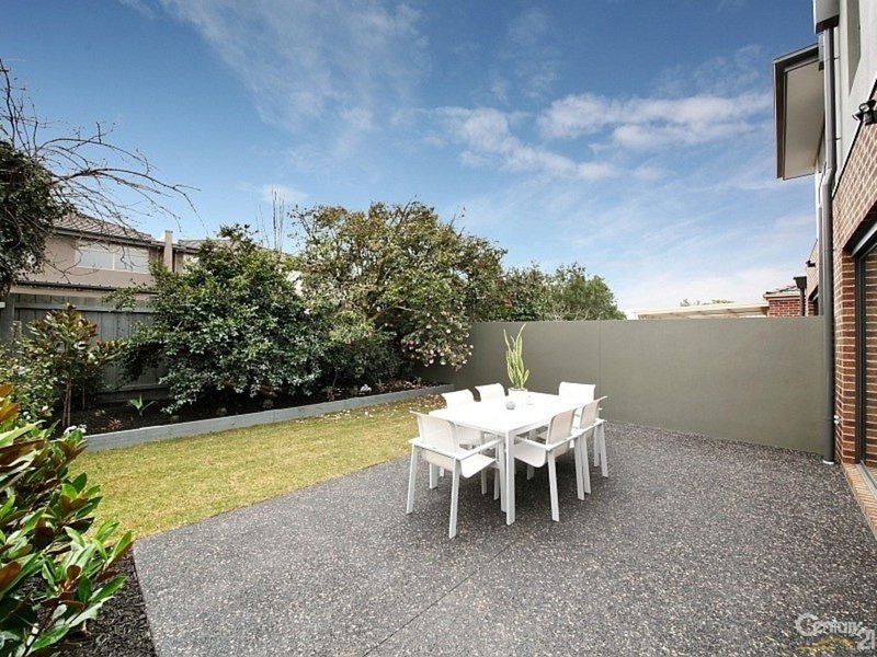 Photo - 15A London Street, Bentleigh VIC 3204 - Image 8