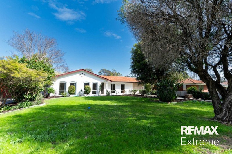 Photo - 15A Lowanna Way, Armadale WA 6112 - Image 1