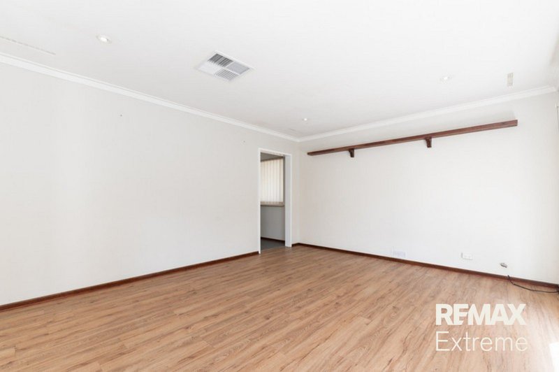 Photo - 15A Lowanna Way, Armadale WA 6112 - Image 8