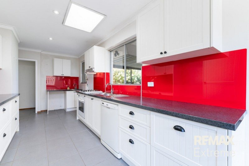 Photo - 15A Lowanna Way, Armadale WA 6112 - Image 12