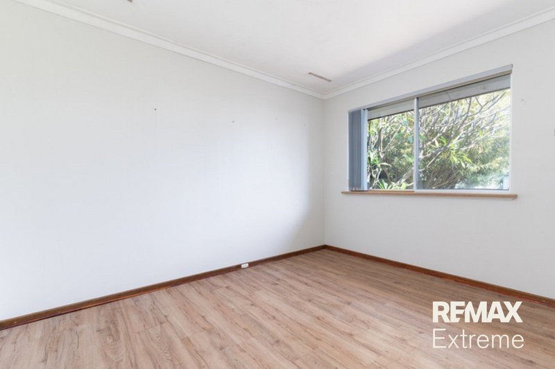 Photo - 15A Lowanna Way, Armadale WA 6112 - Image 18