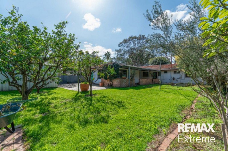 Photo - 15A Lowanna Way, Armadale WA 6112 - Image 22