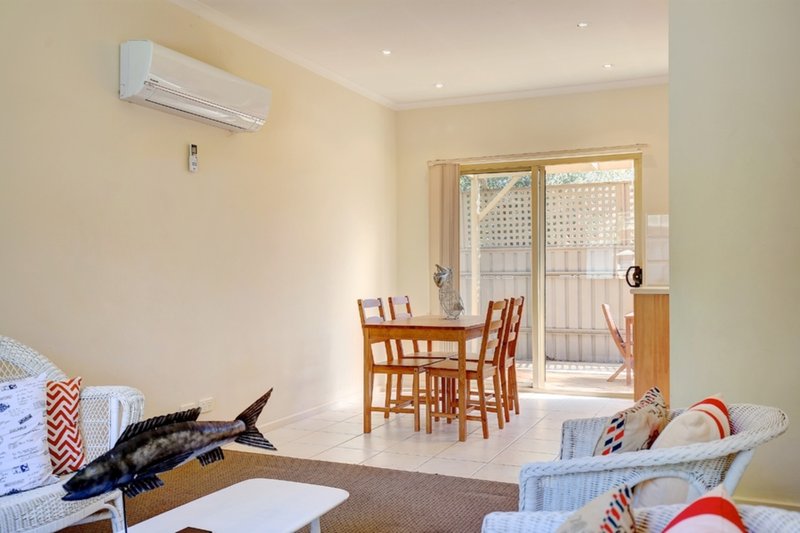 Photo - 15A Macfarlane Street, Glenelg North SA 5045 - Image 5