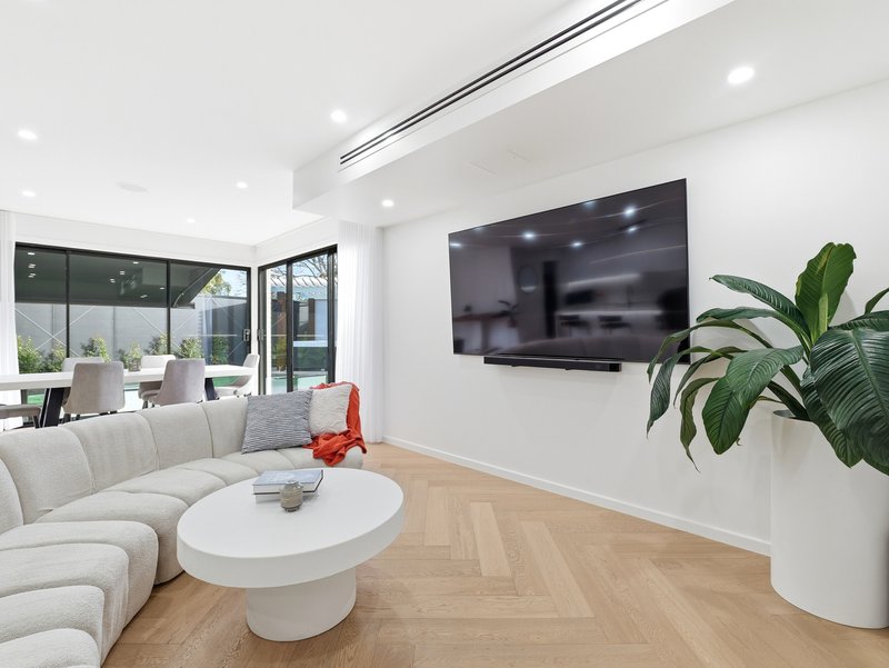 Photo - 15A Merritt Court, Altona VIC 3018 - Image 2