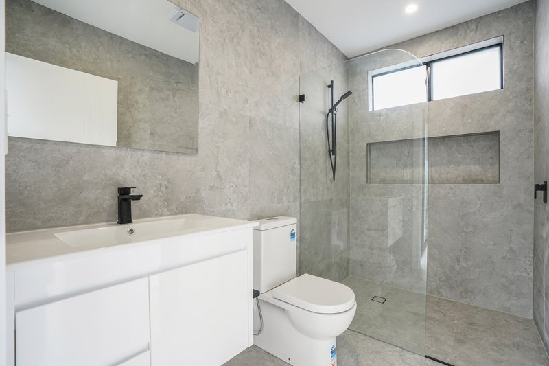 Photo - 15a Mifsud Crescent, Oakhurst NSW 2761 - Image 4