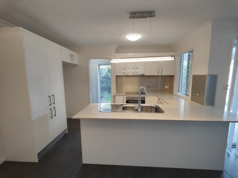 Photo - 1/5a Oleander Street, Daisy Hill QLD 4127 - Image 3