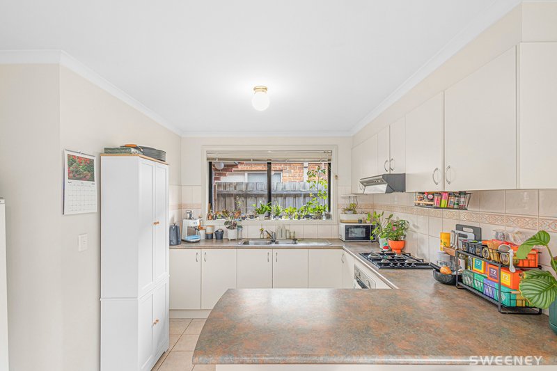 Photo - 15A Sommers Drive, Altona Meadows VIC 3028 - Image 3