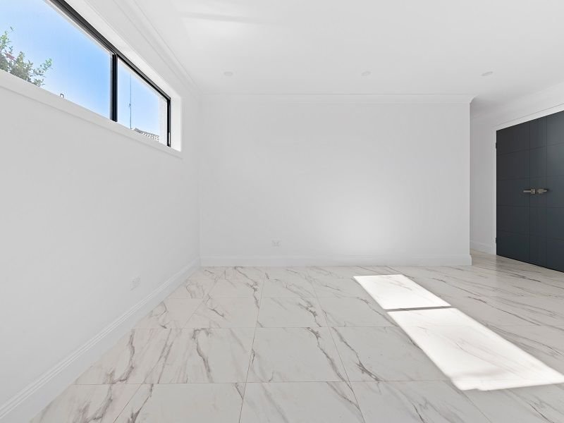 Photo - 15A Southleigh Avenue, Castle Hill NSW 2154 - Image 5