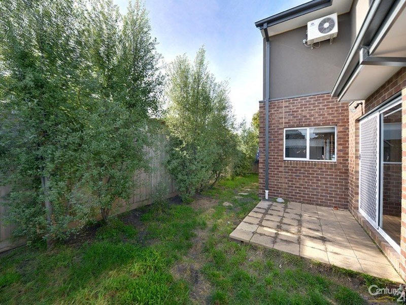 Photo - 15b Barringun Crescent, Clayton South VIC 3169 - Image 7