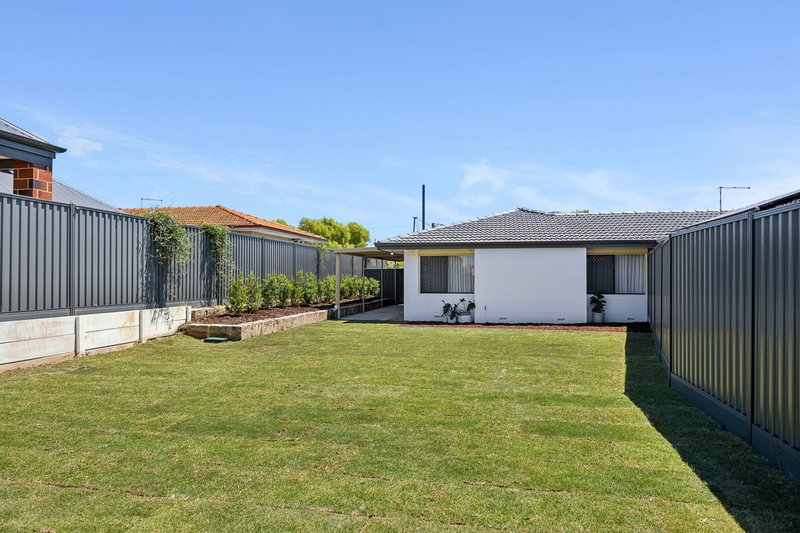 Photo - 15B Ives Street, Hamilton Hill WA 6163 - Image 24
