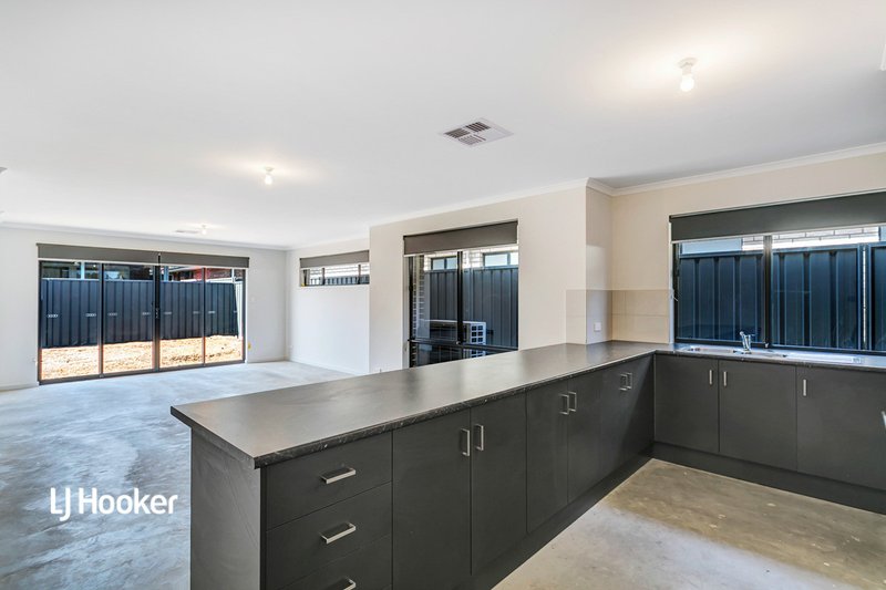 Photo - 15B Lovelock Road, Parafield Gardens SA 5107 - Image 4