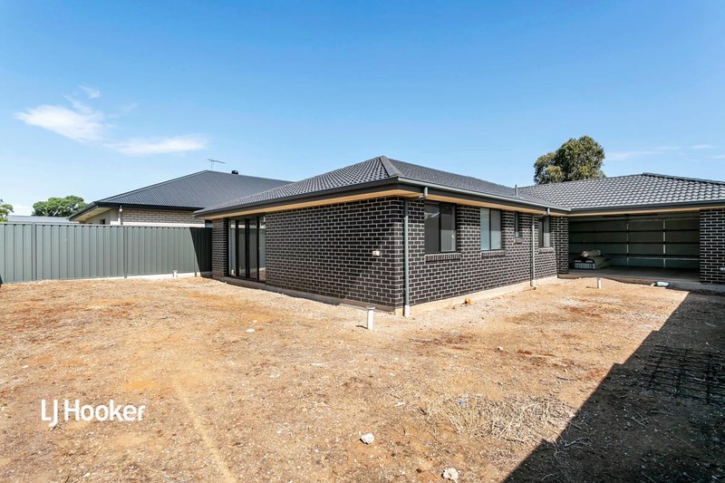 Photo - 15B Lovelock Road, Parafield Gardens SA 5107 - Image 12