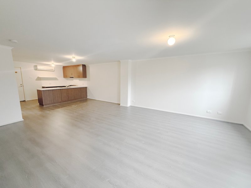 Photo - 15C Queen Street, Smithfield SA 5114 - Image 4