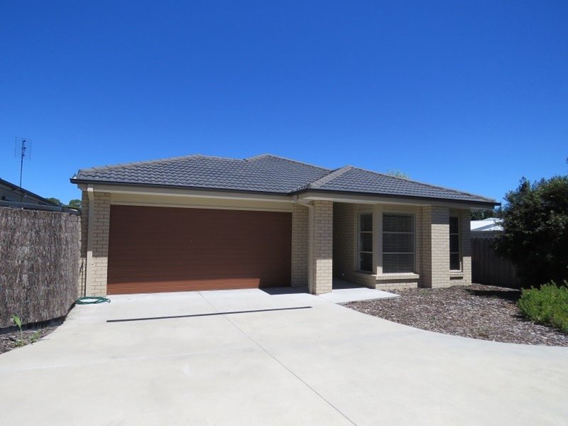 15D Toonalook Parade, Paynesville VIC 3880