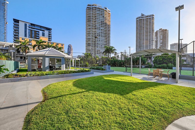 Photo - 15D/3540 Main Beach Parade, Main Beach QLD 4217 - Image 18