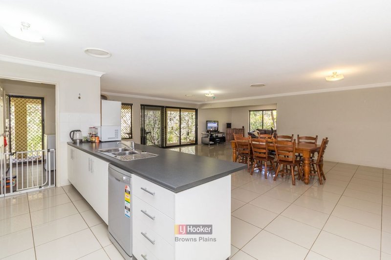 Photo - 16-18 Goldfinch Court, Greenbank QLD 4124 - Image 3