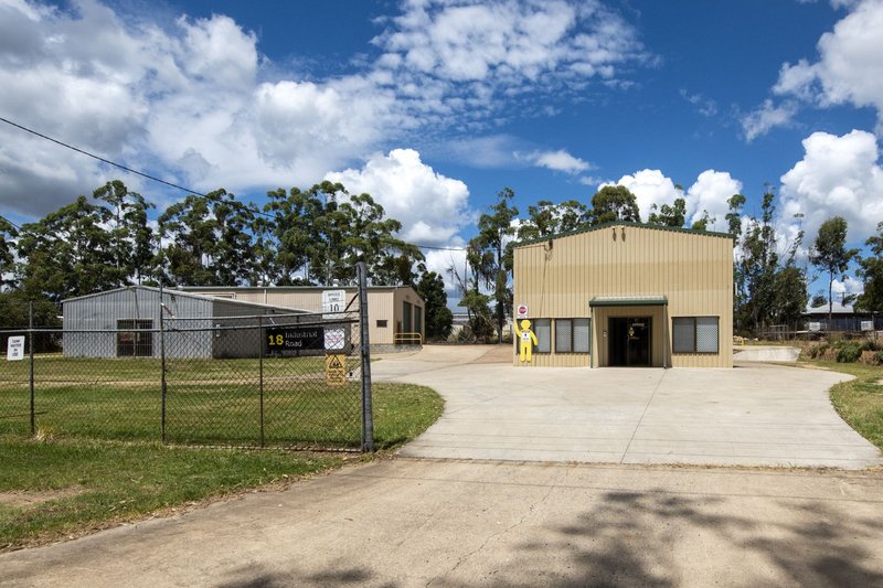 Photo - 16-18 Industrial Road, Crows Nest QLD 4355 - Image 3