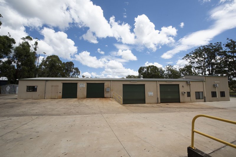 Photo - 16-18 Industrial Road, Crows Nest QLD 4355 - Image 6