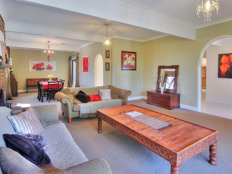 Photo - 16-18 Rangeview Street, Rochedale South QLD 4123 - Image 3