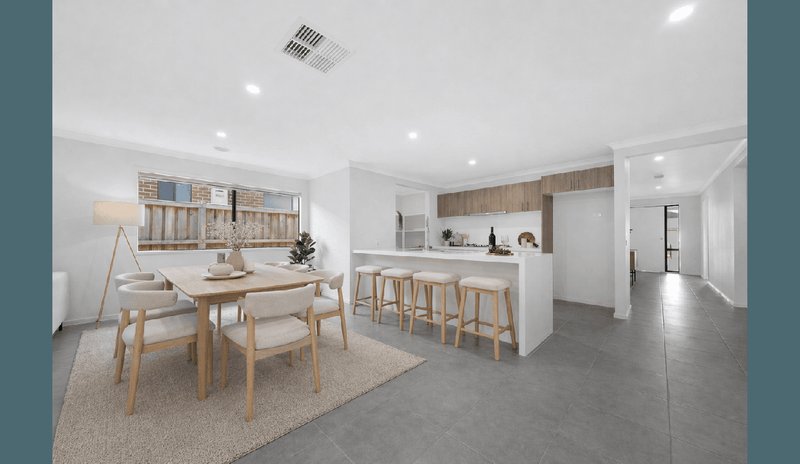 Photo - 16 Adelaide Circuit, Donnybrook VIC 3064 - Image 5