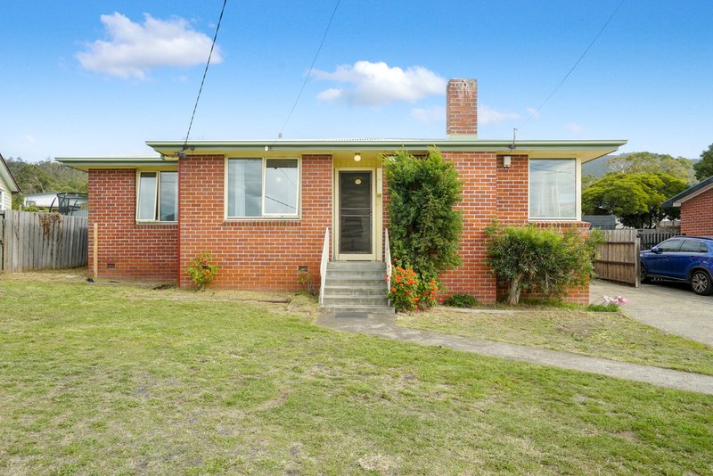 16 Adelphi Road, Claremont TAS 7011