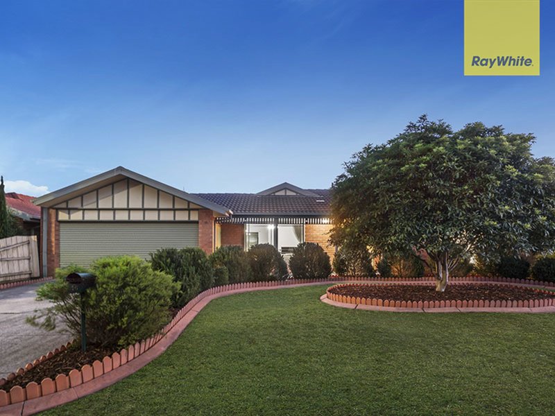 16 Ahmet Place, Hillside VIC 3037