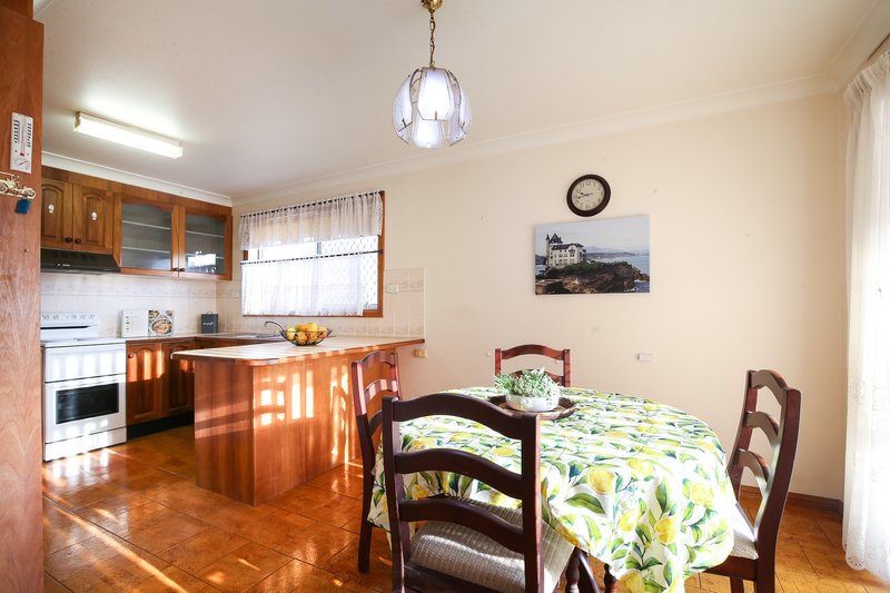 Photo - 16 Ainslie Parade, Tomakin NSW 2537 - Image 4