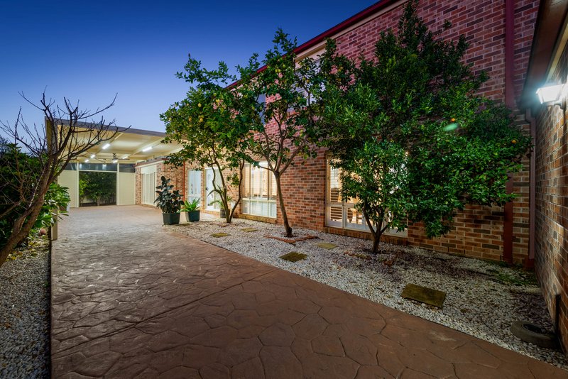 Photo - 16 Aintree Close, Casula NSW 2170 - Image 23