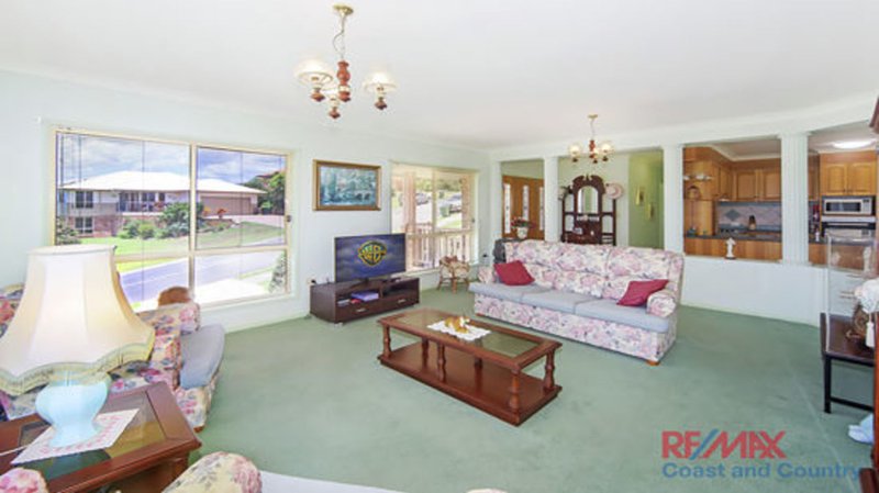 Photo - 16 Albatross Avenue, Nambour QLD 4560 - Image 5