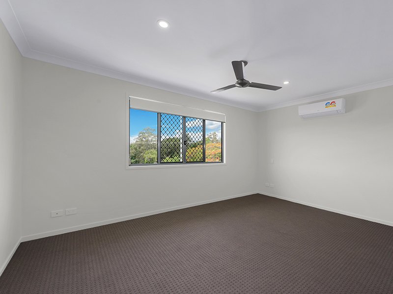 Photo - 16 Aldritt Place, Bridgeman Downs QLD 4035 - Image 6