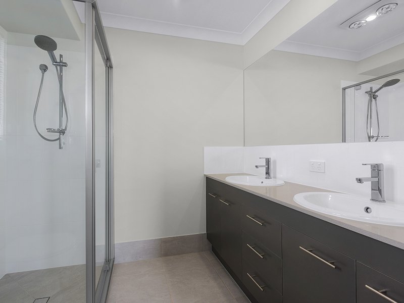 Photo - 16 Aldritt Place, Bridgeman Downs QLD 4035 - Image 7