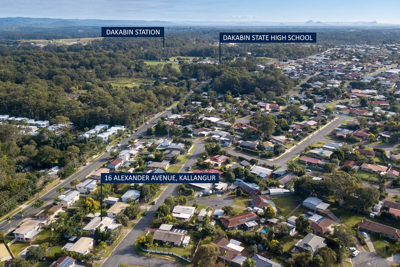 Photo - 16 Alexander Avenue, Kallangur QLD 4503 - Image 15