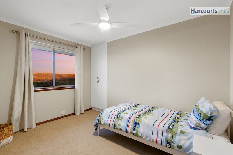 Photo - 16 Alfonso Drive, Hallett Cove SA 5158 - Image 15