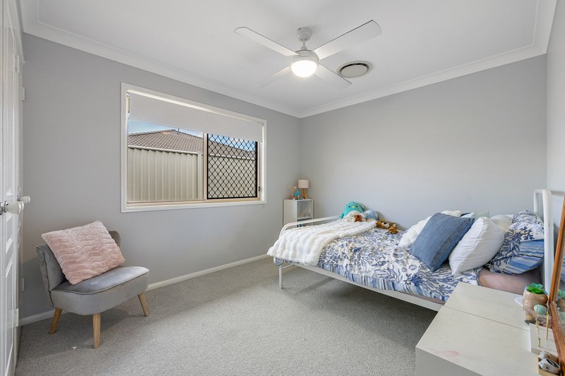 Photo - 16 Alford Place, Wellington Point QLD 4160 - Image 11