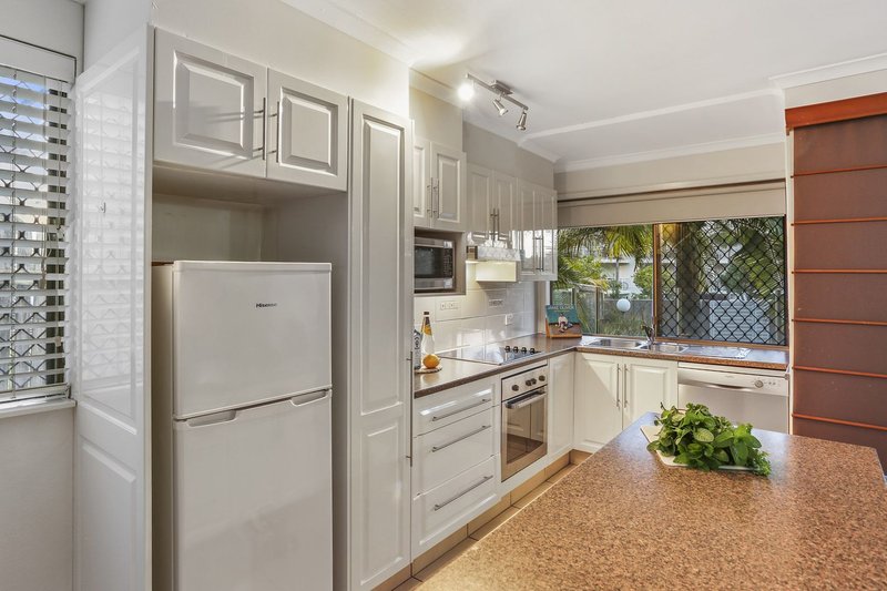 Photo - 1/6 Alice Street, Alexandra Headland QLD 4572 - Image 4