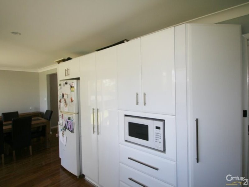 Photo - 16 Alkrington Avenue , Fishing Point NSW 2283 - Image 5