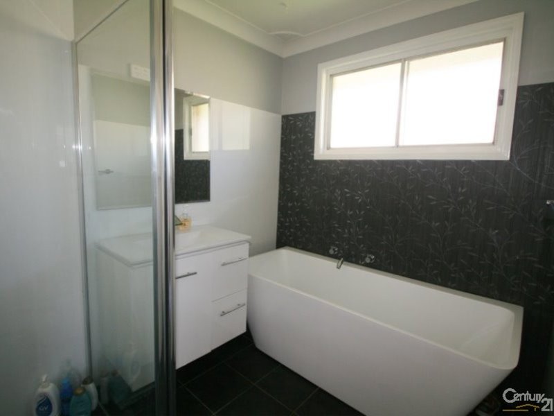 Photo - 16 Alkrington Avenue , Fishing Point NSW 2283 - Image 12