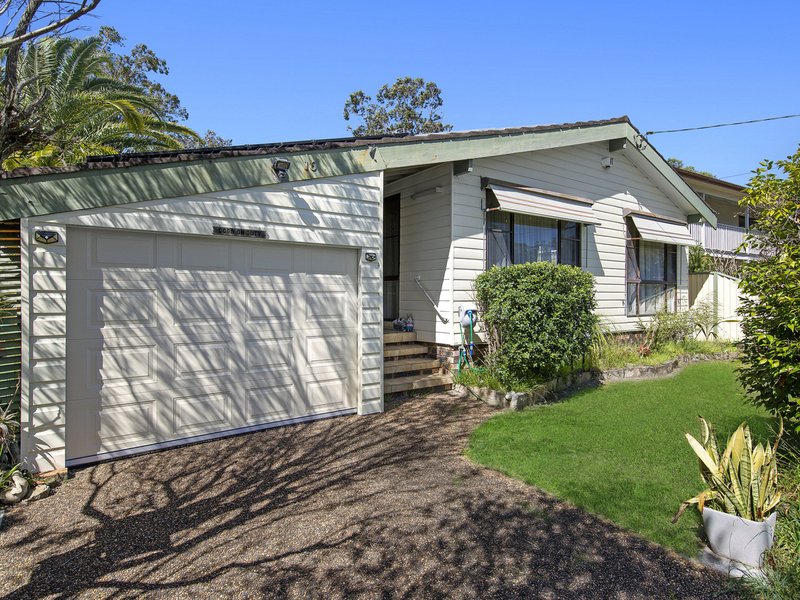 16 Allambee Crescent, Blue Haven NSW 2262