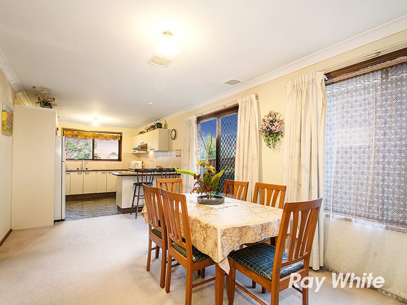 Photo - 16 Alysse Close, Baulkham Hills NSW 2153 - Image 4