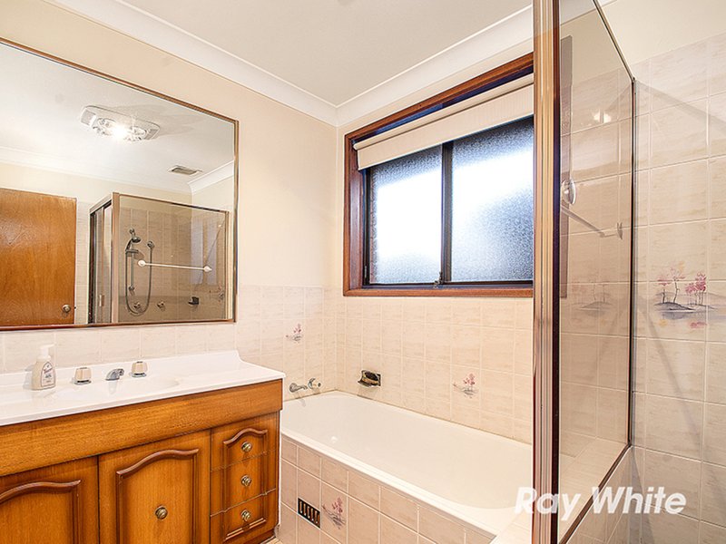 Photo - 16 Alysse Close, Baulkham Hills NSW 2153 - Image 8